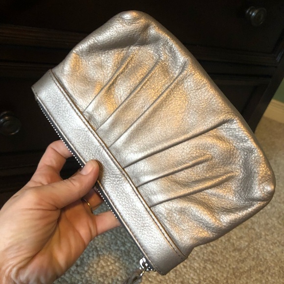 Cole Haan leather metallic Wristlet - Picture 3 of 4